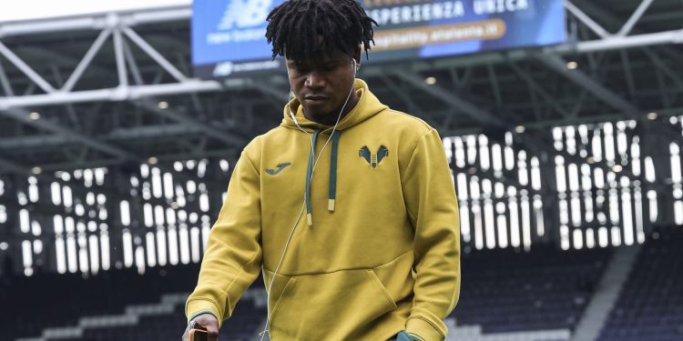 Gift Orban’s controversy adds to Verona’s relegation woes