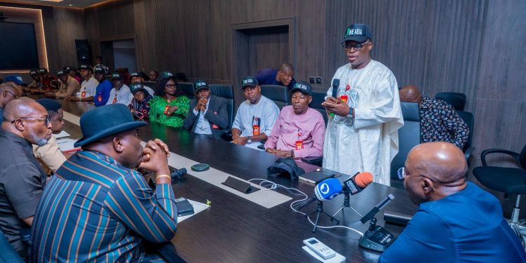 Former PDP deputy governorship candidate defects to Labour Party in Abia state