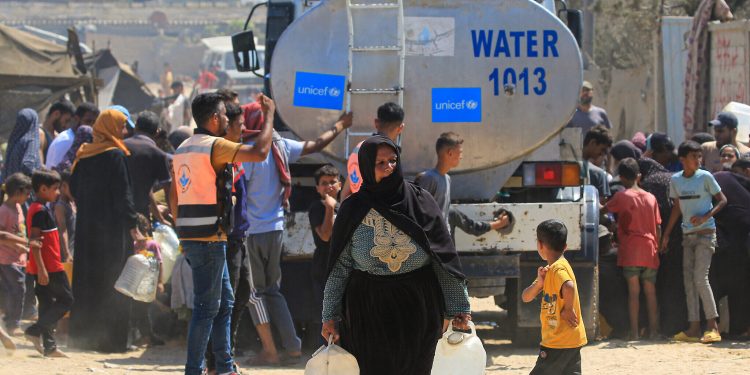 Two water delivery contractors killed by Israeli forces in Gaza, UN says