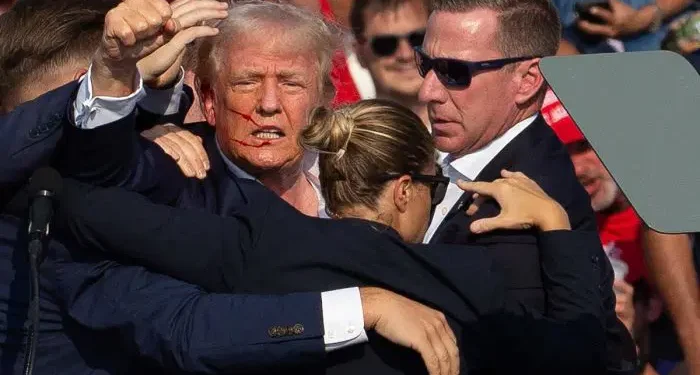 Trump rushed to safety as gunshots disrupt Washington press dinner