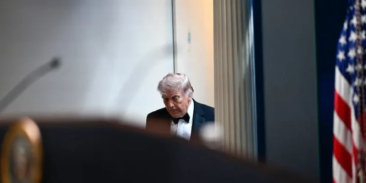 Gunman believed to be targeting top Trump officials – US attorney general