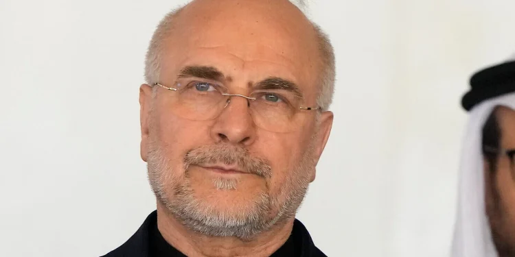 Iran’s top negotiator threatens to close Strait of Hormuz if US blockade continues