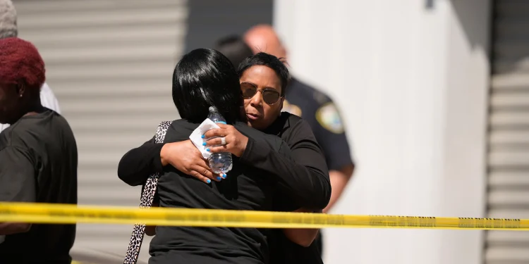 Louisiana father kills 7 of his children plus another child in shooting at house — police