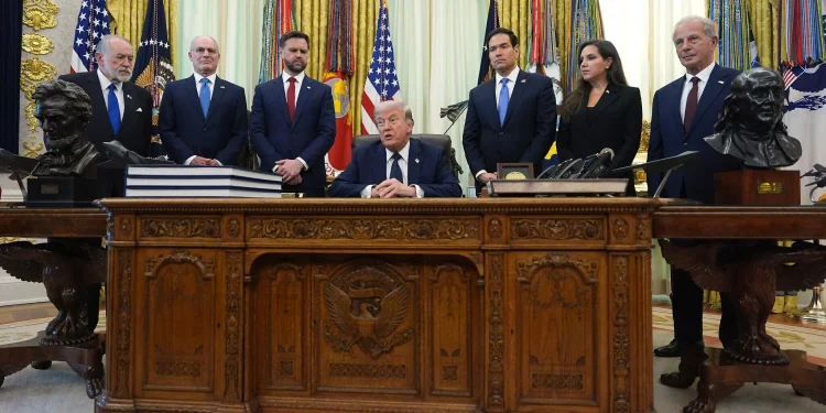 Trump declares 3-week truce extension after hosting 2nd round of Israel-Lebanon talks