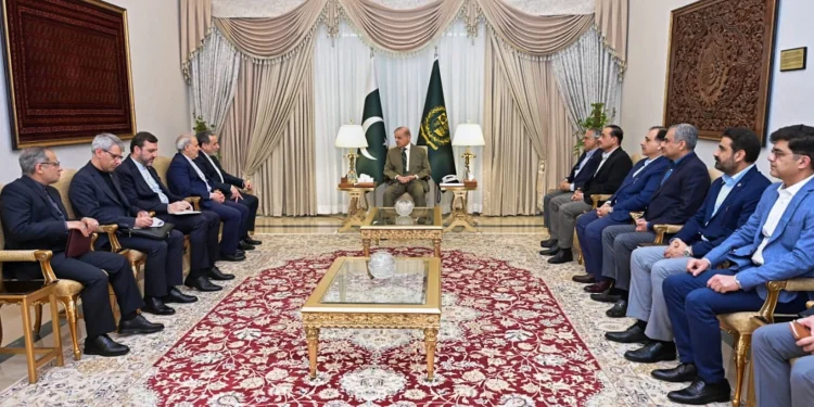 Iran said to offer US deal to reopen Hormuz and end war, delay talks on nuclear program