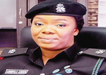 Armed gang invades Lagos community, robs residents, passersby