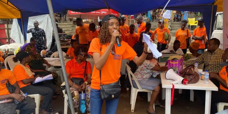 Gbonse Foundation takes message of growth to Ikotun market women  