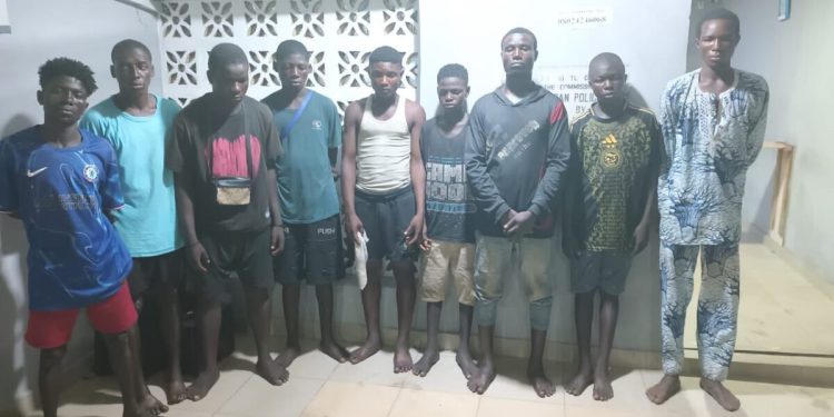 Police arrest hoodlums over machete parade in Lagos