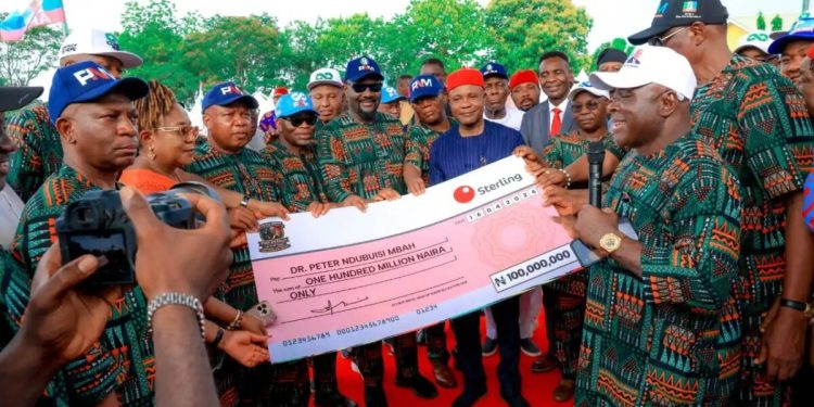 2027: Enugu Senatorial District Gifts Mbah ₦100m To Buy Nomination Form