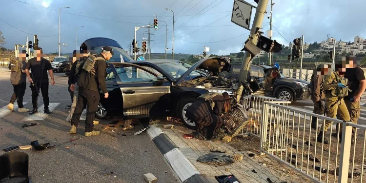 Car said to belong to minister’s security detail strikes and kills Palestinian teen