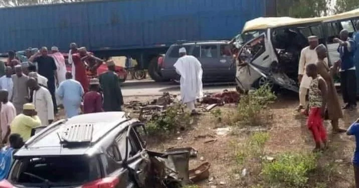 Tragic as 2 Kano intending pilgrims die in auto crash