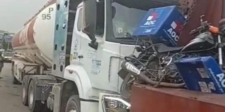 Dispatch Rider Dies In Lagos Tanker Crash
