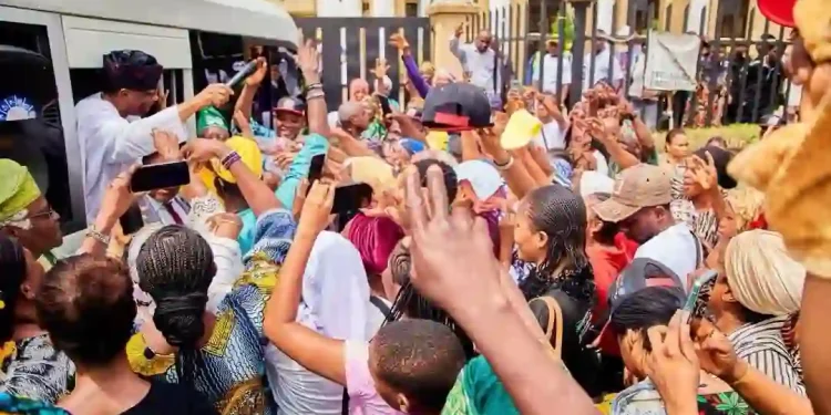 OGUN EAST POLITICS HEATS UP AS SUPPORTERS OF OGD CRITICISE GOVERNOR ABIODUN’S RE-ENDORSEMENT MOVES