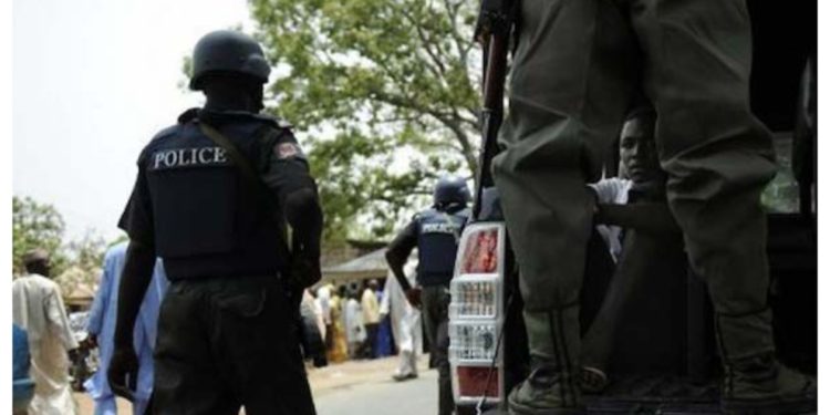 Ogun police arrest two car thieves, recovers stolen vehicle in Lagos