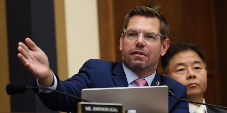 Swalwell denies claims of inappropriate behavior with staffers